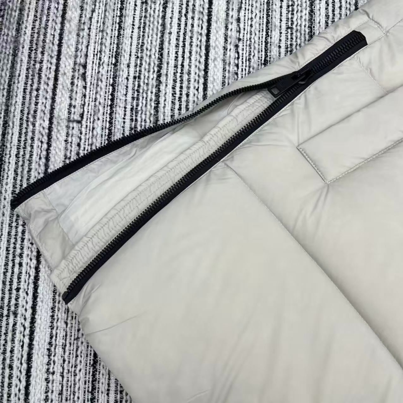 Pra*a down jacket